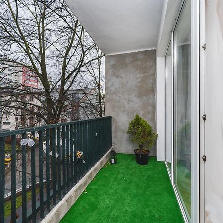 Sunshine Parkside Hideaway - 3 Bedroom - By Upstairs Krakow Luaran gambar