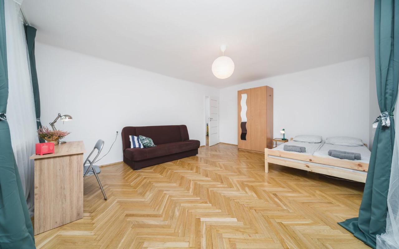 Sunshine Parkside Hideaway - 3 Bedroom - By Upstairs Krakow Luaran gambar