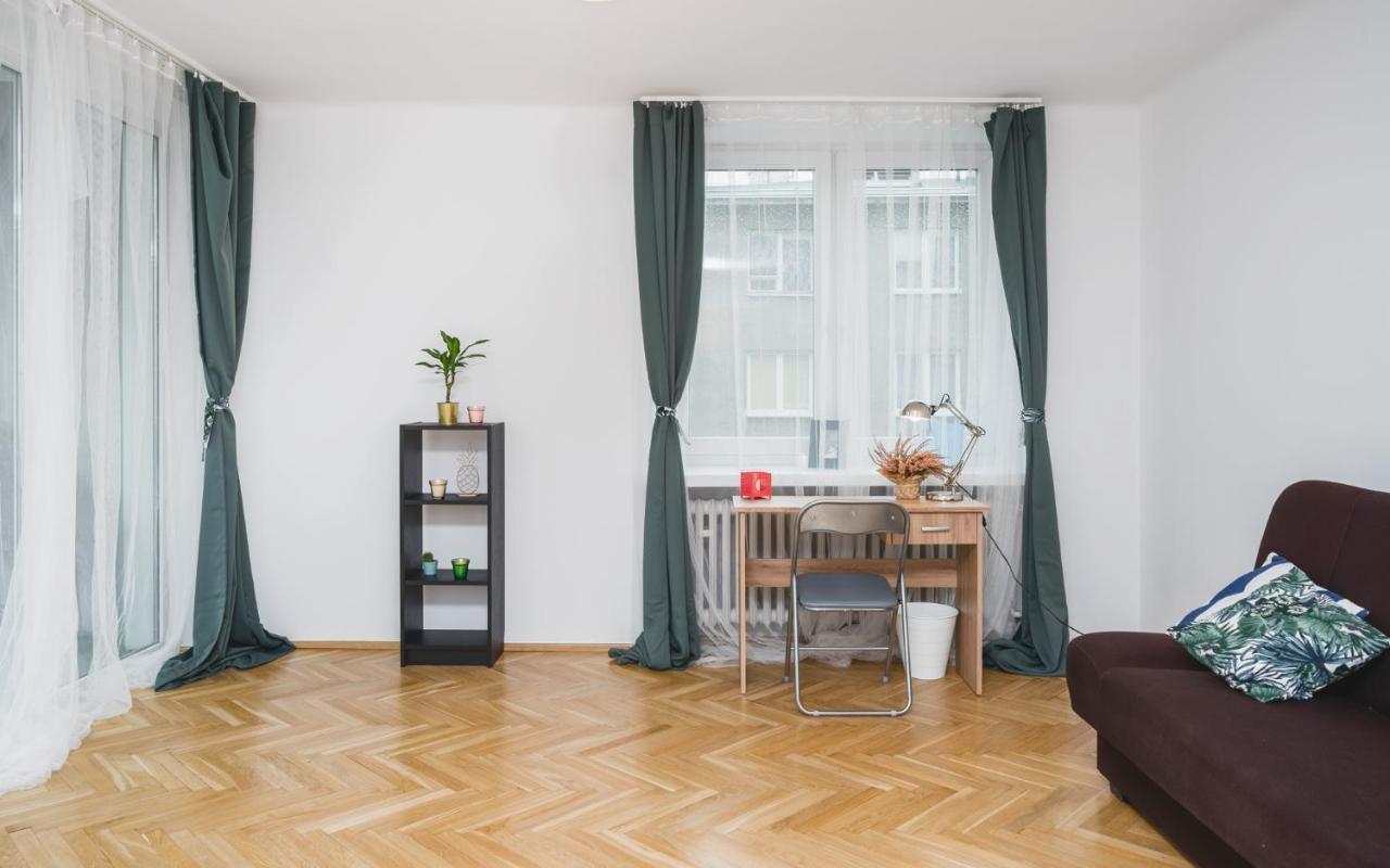 Sunshine Parkside Hideaway - 3 Bedroom - By Upstairs Krakow Luaran gambar