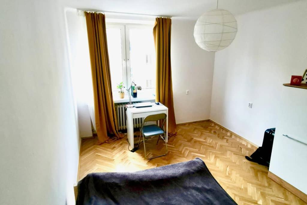Sunshine Parkside Hideaway - 3 Bedroom - By Upstairs Krakow Luaran gambar